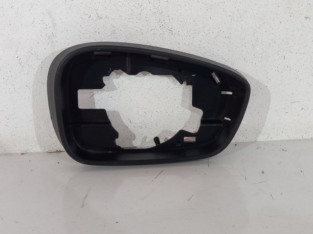 Moldura Retrovisor New Fiesta 13/19 Direito