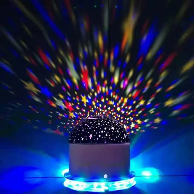 Luminária abajur caixa de som bluetooth com projetor de estrelas lua decorativa  - Foto 3