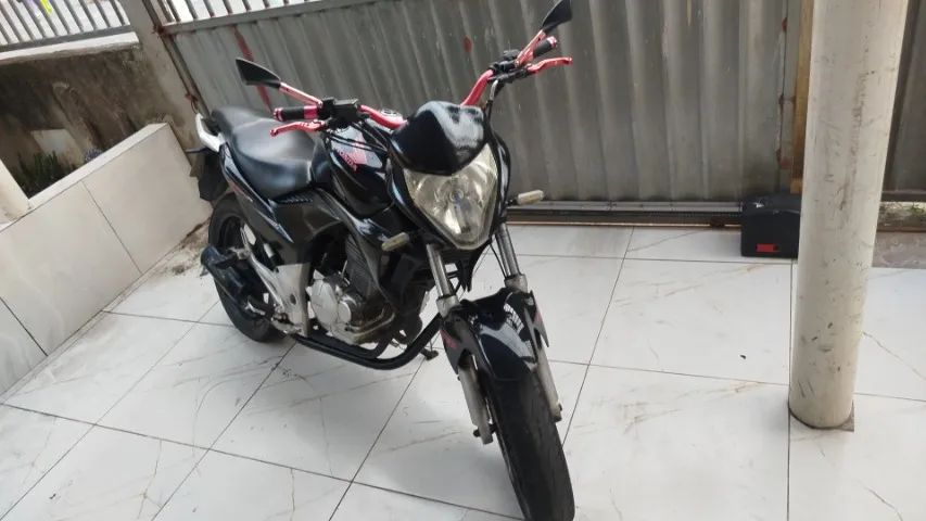 Cb 300 2011 só pegar e andar R$9.500 - Foto 2
