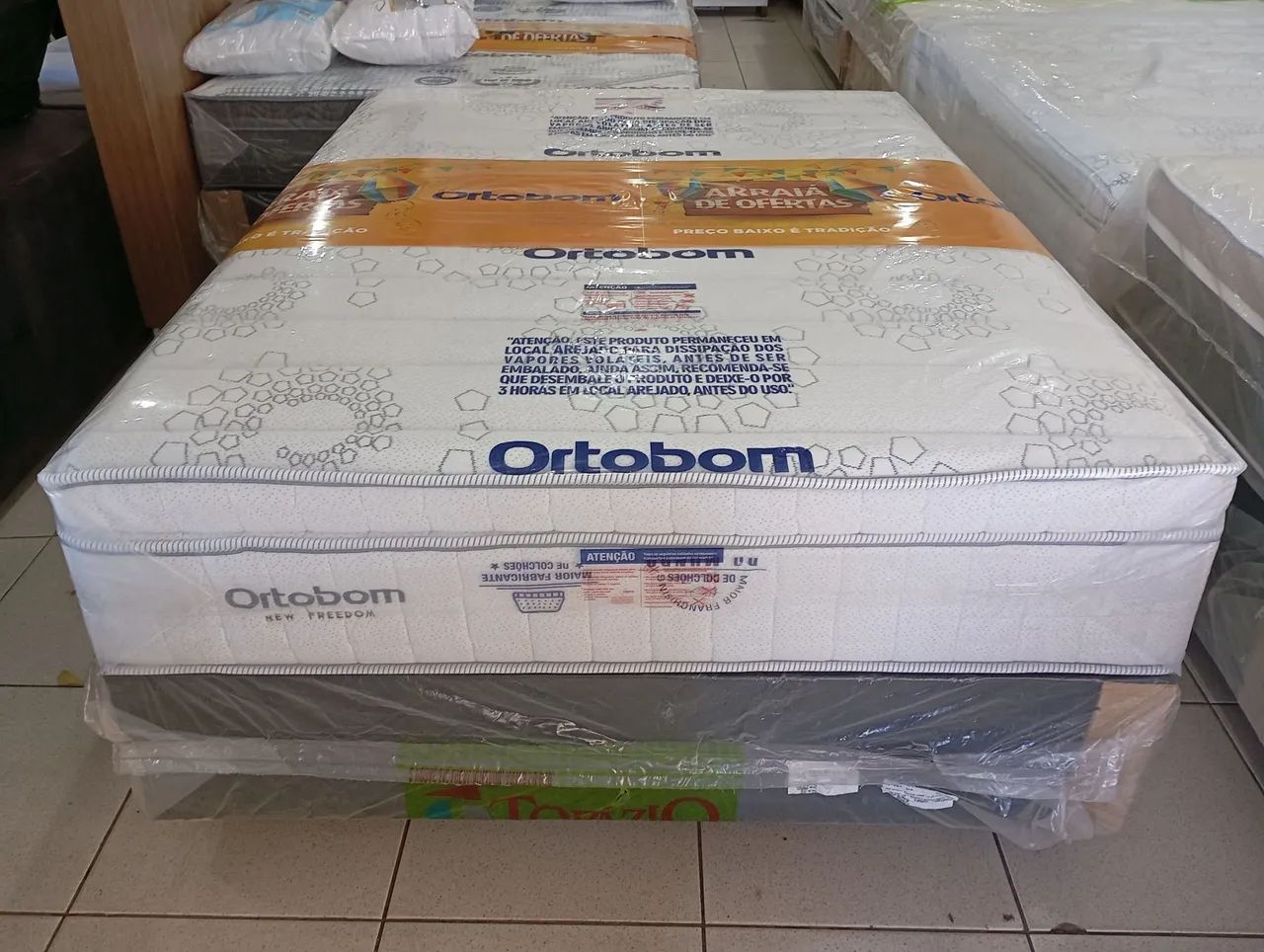 Cama box casal de mola ensacada 32cm.