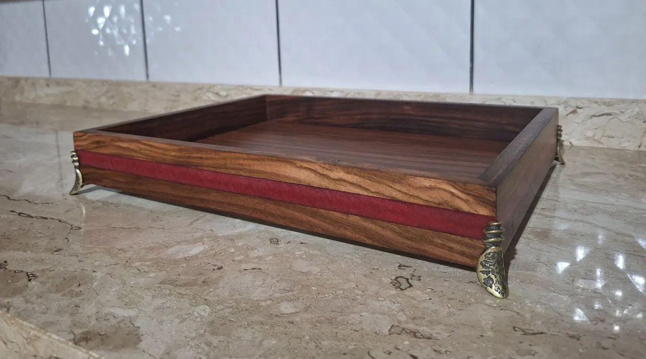 Bandeja de servir e decorar