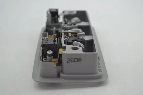 Luz Interna Teto Cortesia Pajero Tr4 2013 Original - Foto 5