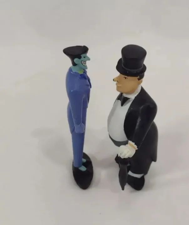 Bonecos vilões Batman, Pinguim e Coringa miniaturas DC Comics  - Foto 5