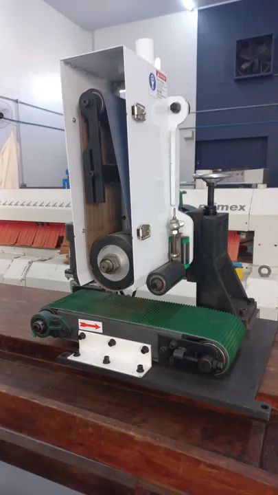 Lixadeira DX de bancada 150 mm com motor de 3 cv - Marcenaria - Foto 6