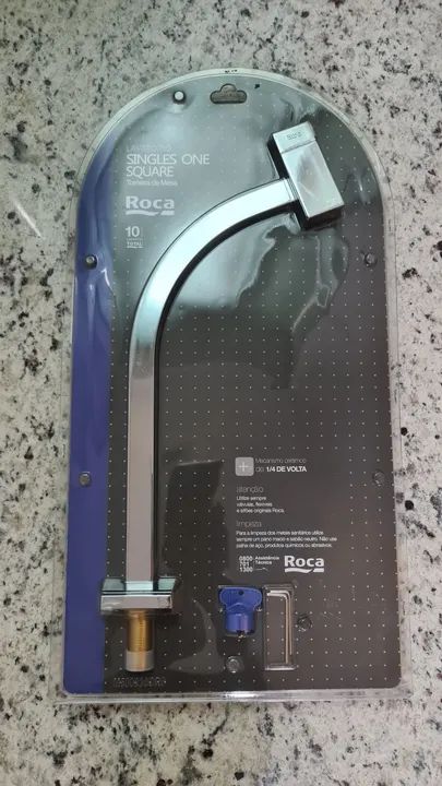 Torneira Roca Singles One Square Cromada.