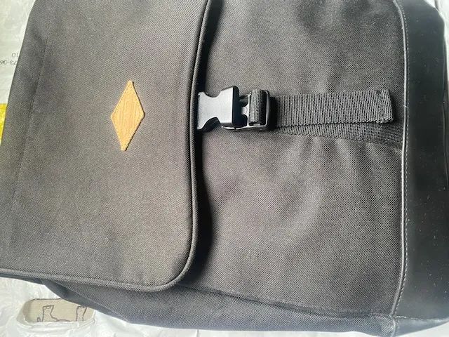 mochila estilo bolsa cor preta - Foto 4