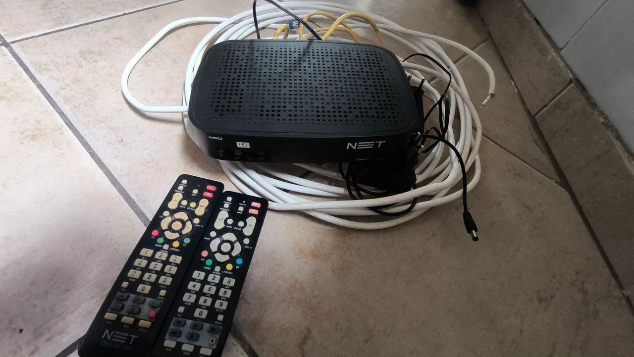 Kit Receptor de TV Digital NET + Controle Remoto
