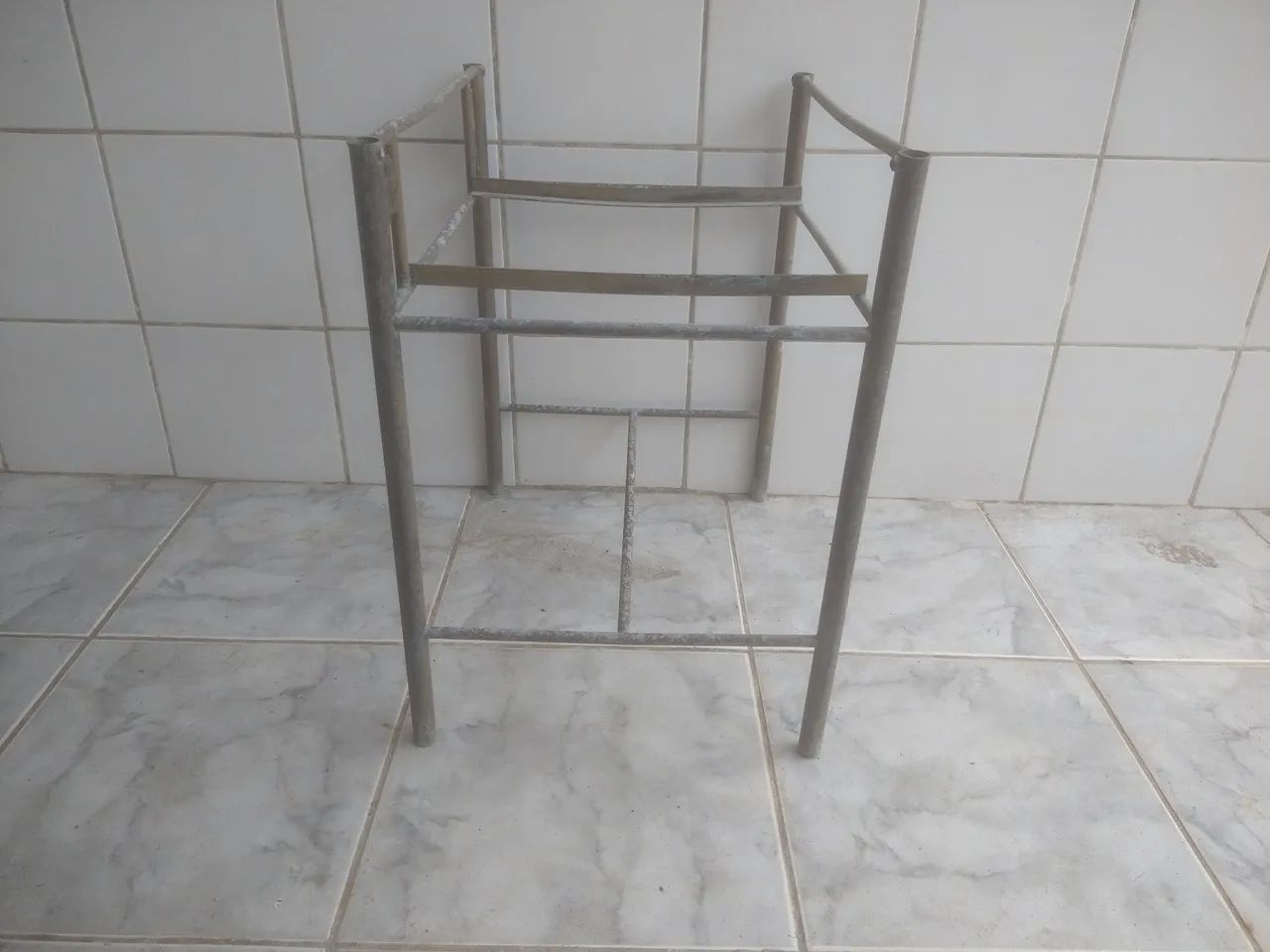 Brass Bedside Corner Table64684500996865121