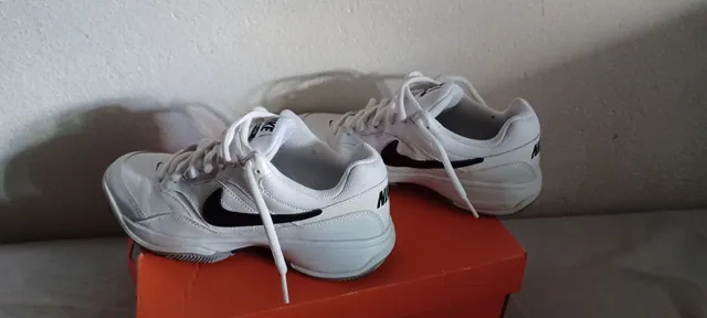Nike couro lite