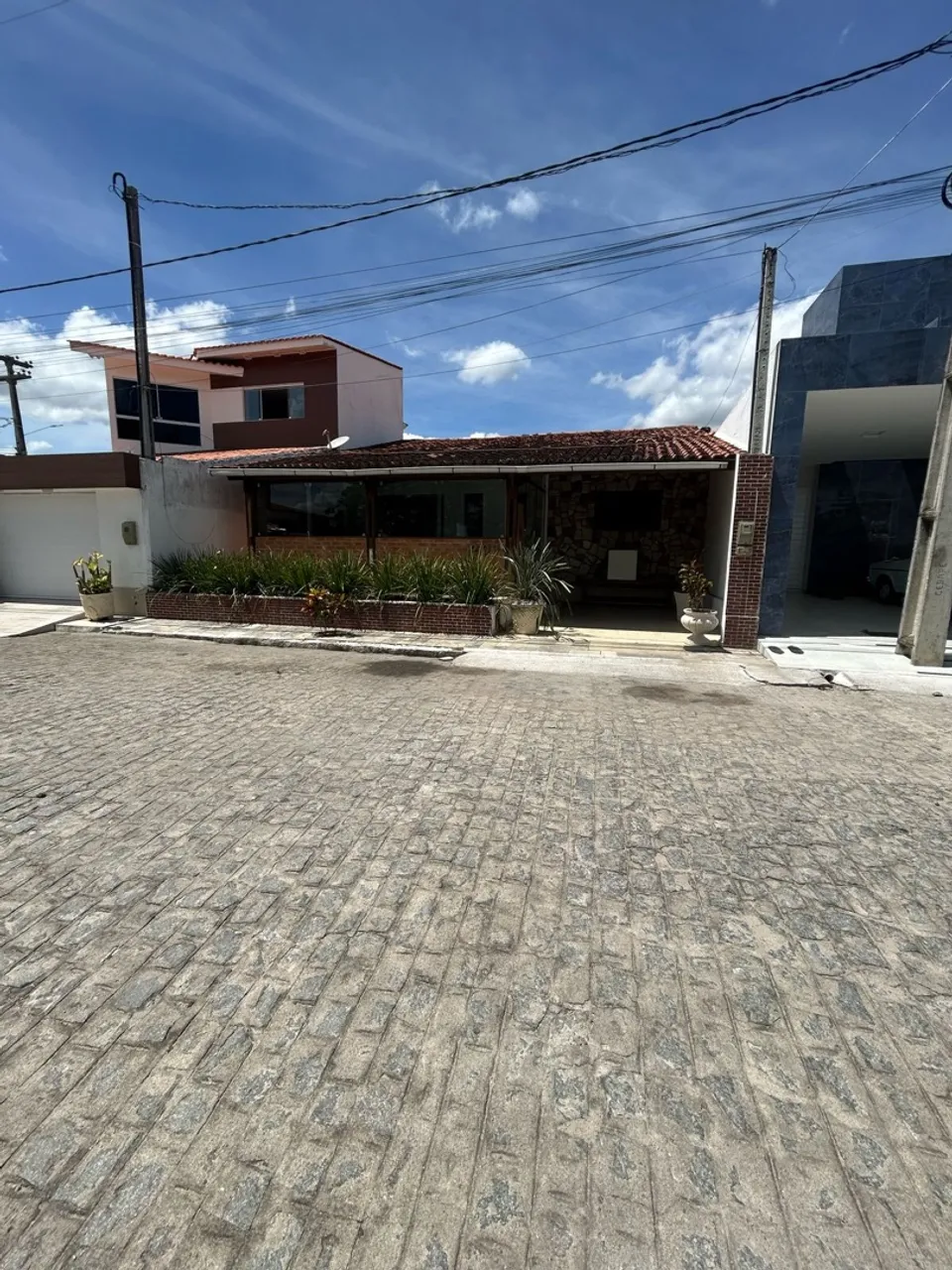 VENDO CASA NO CONDOMÍNIO PORTAL DO SOL CARUARU