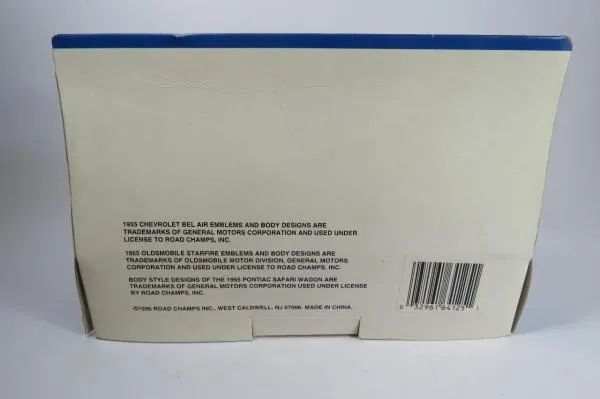 Miniatura do OLDSMOBILE 1955 - Escala 1:43, na luxuosa embalagem - Road Champs - Foto 6