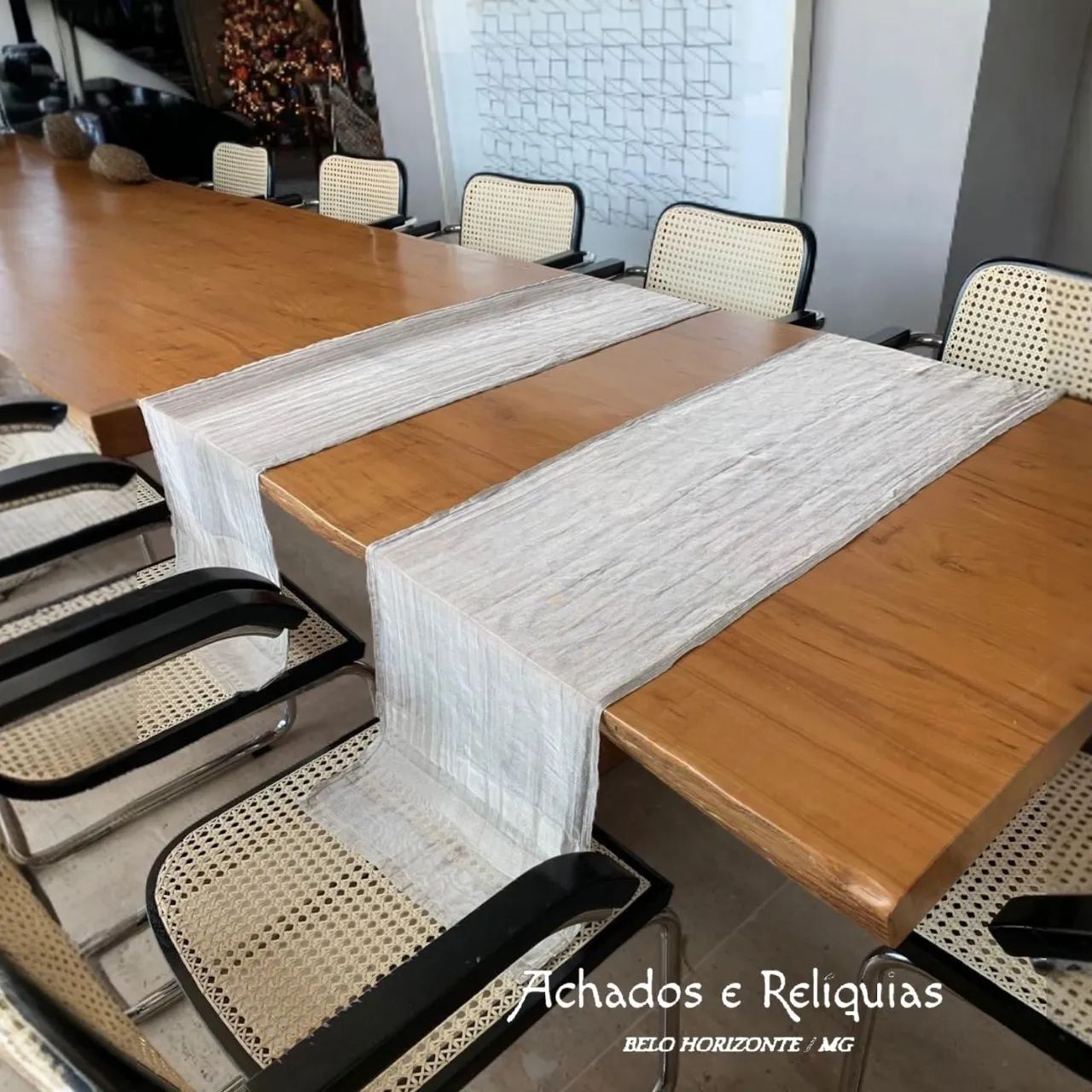 Discretos e elegantes Caminhos de Mesa em tom bege em tecido Organza acetinada - Foto 4