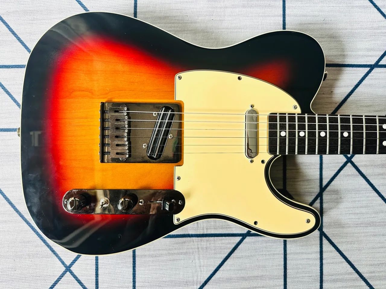 Guitarra Telecaster Squier Classic vibe custom vibe 60  - Foto 4