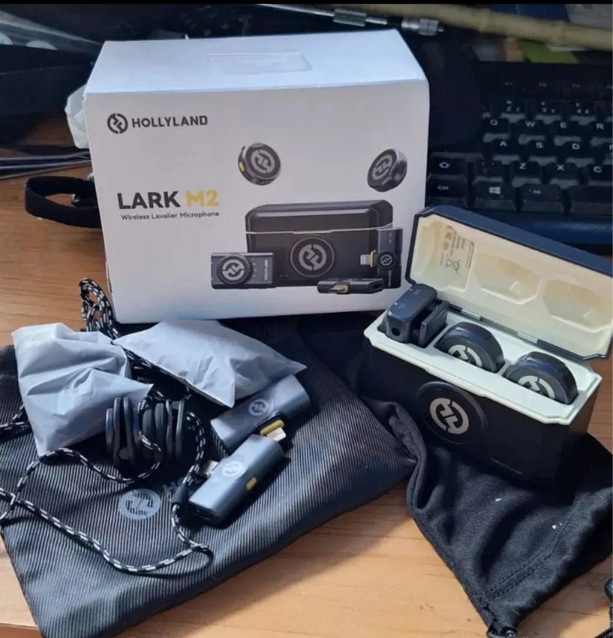 Hollyland Lark M2 Duo Combo Dual Microphone for 2 People USB-C, Lightning and Camera Black64197830438019121