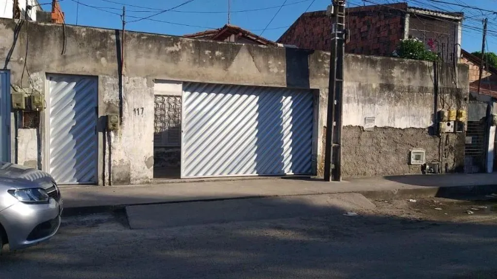 Casa com 4 dormitórios à venda, 136 m² por R$ 355.000,00 - Aerolândia - Fortaleza/CE