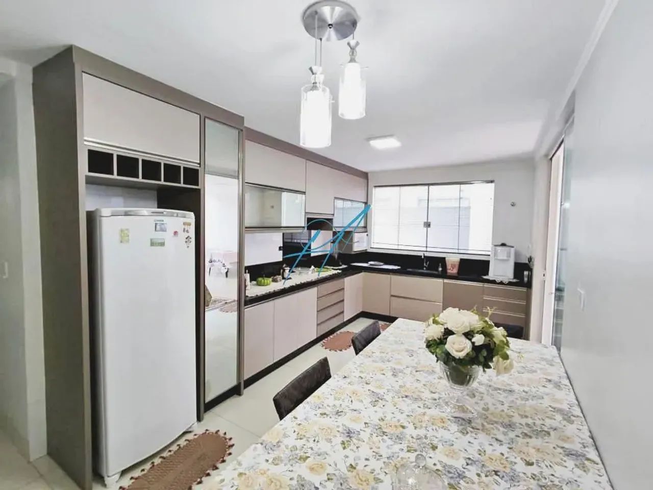 Casa à venda em Maringá, Jardim Internorte, com 3 quartos, com 199 m² - Foto 3