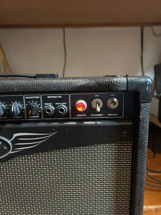 Amplificador  Peavey Valve King VK112 50W Cubo - uso doméstico e único dono - Foto 3