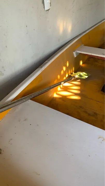 Barco de madeira com motor de centro  - Foto 6