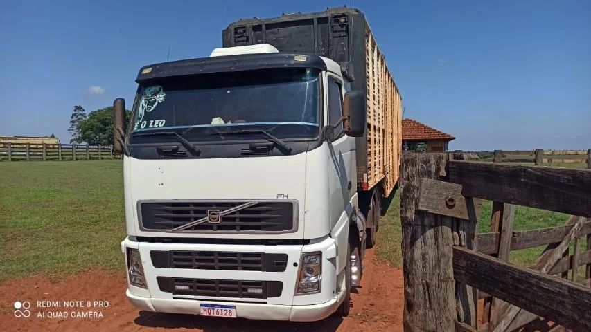 Carreta boiadeira volvo fh 420 boiadeira dois andar