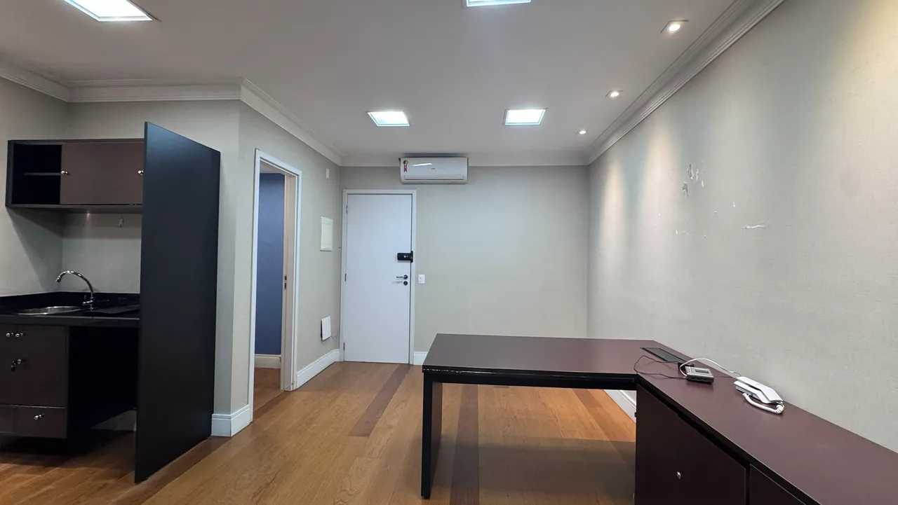 Sala Comercial Granja Viana, Cotia, SP