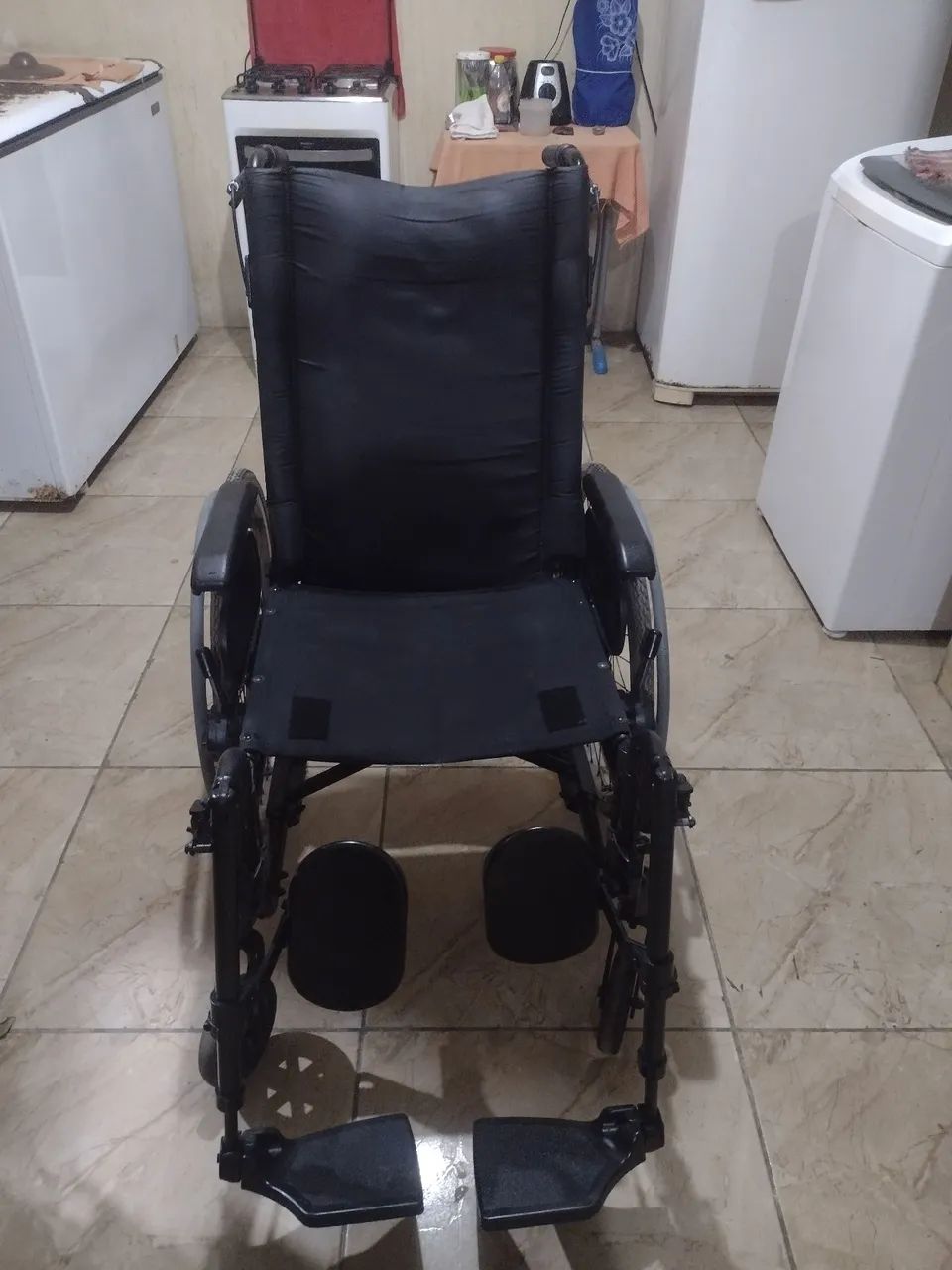 Vende se cadeira de rodas