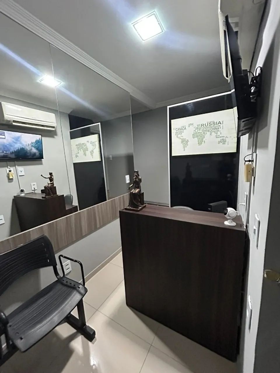 SALA PROJETADA NO CORAÇÃO DO BAIRRO DE FÁTIMA - Foto 3