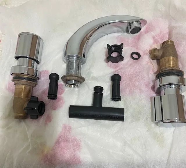 Misturador Lavatório Mesa Bica curva Spot C43 Deca - 1875C43 Código kbh43ac0j5Deca