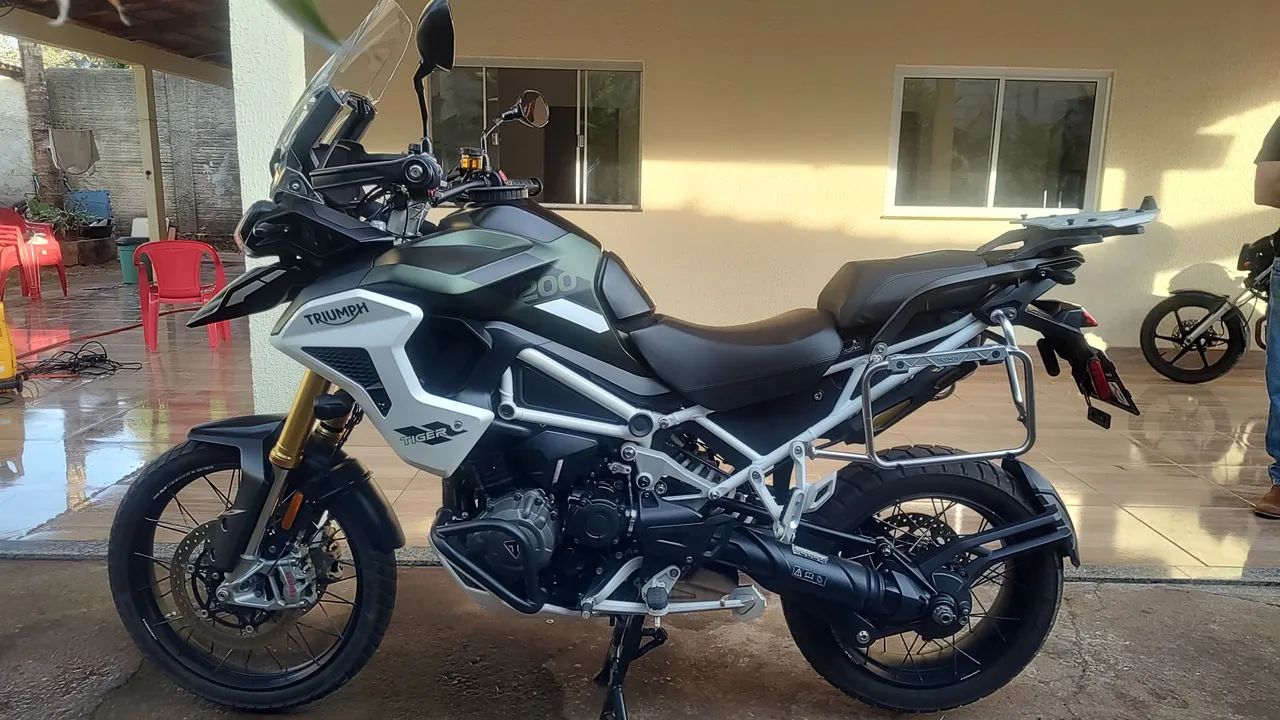 Rally Pro Triumph Tiger 1200 Cardan ▷ Triumph Tiger 1200 GT Pro 2024  Precio, Ficha Técnica