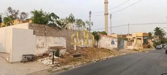 VENDO TERRENO EXCELENTE LOCALIZAÇÃO NO CENTRO DE CUIABÁ-MT