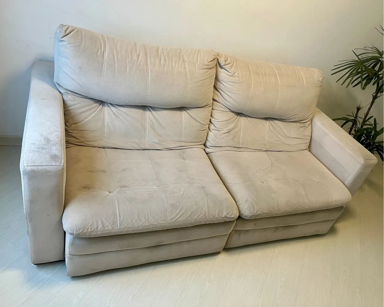 Sofá de 2 lugares em ótimo estado!