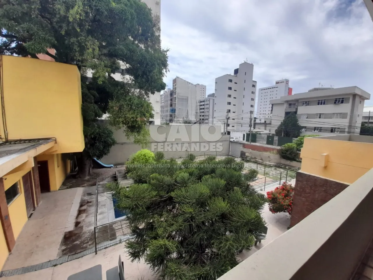 Prédio comercial em Lagoa Nova