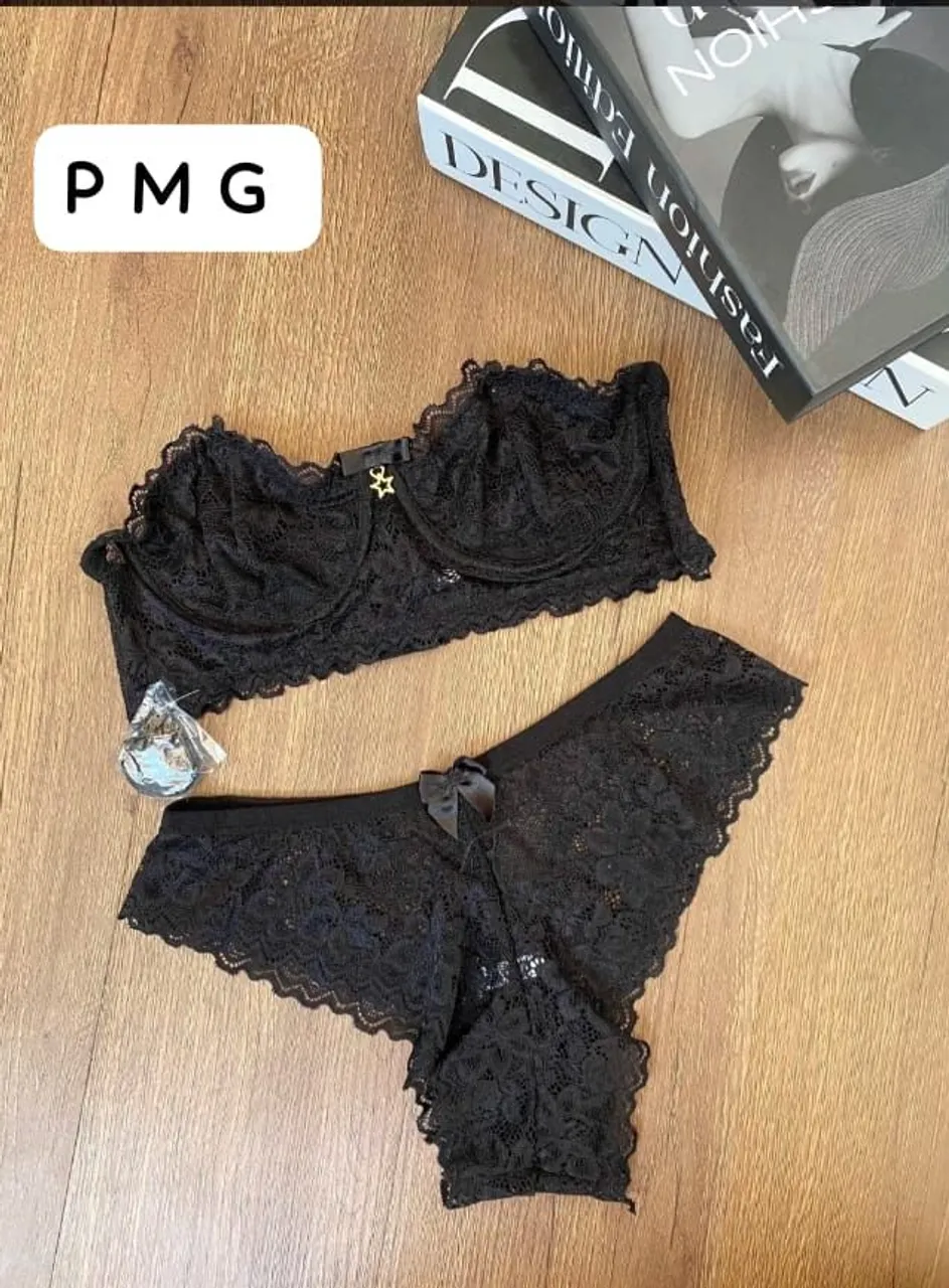 Conjunto de lingerie de renda preta