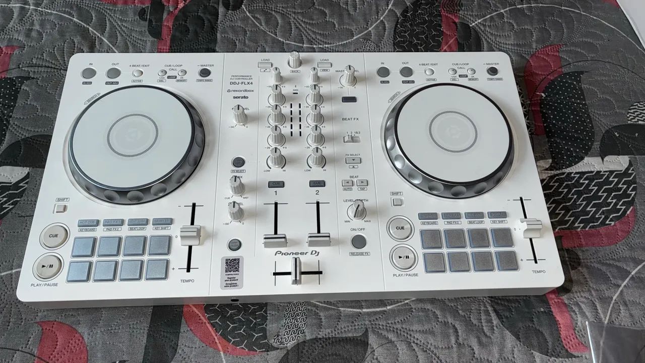 Pioneer DDJ FLX-4 | Edição Especial Branca - Foto 2