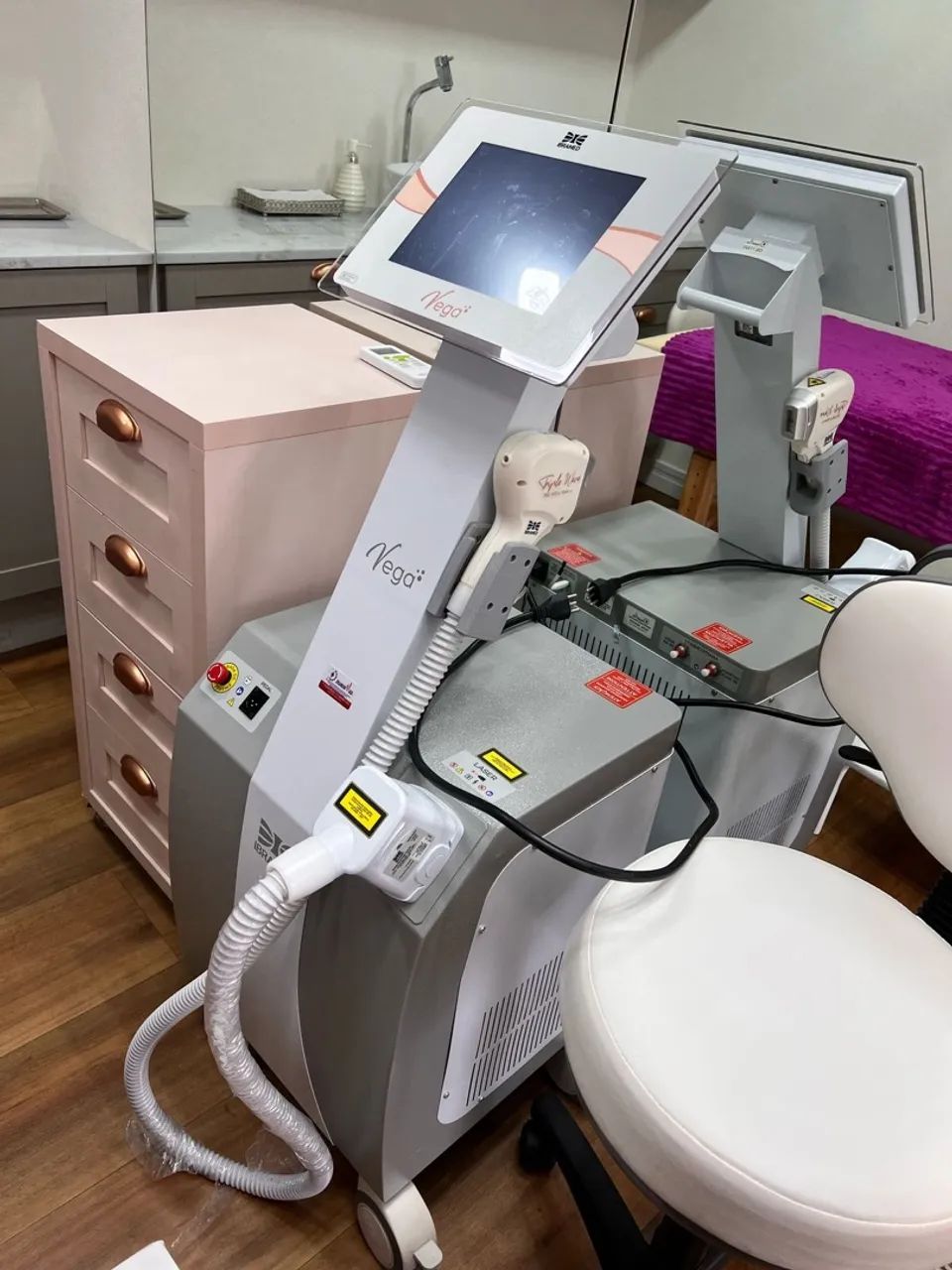Aparelho laser para depilação semi novo  - Foto 2