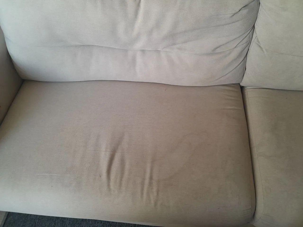 Sofá de linho 2,4064288688452865123