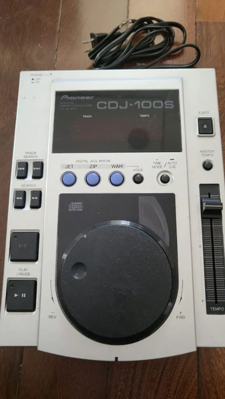 CDJ PIONEER 100