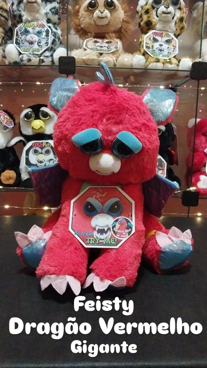 Dragão Vermelho Feisty Gigante