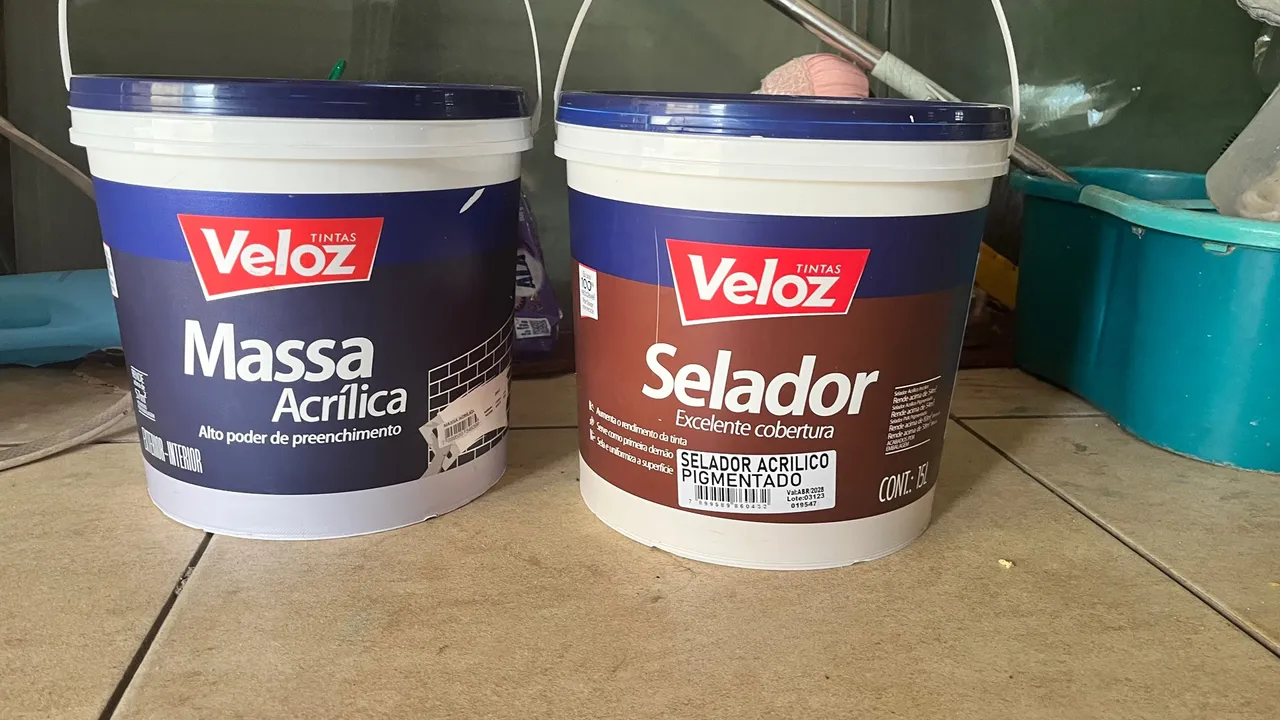 Massa Acrílica e Selador Acrílico