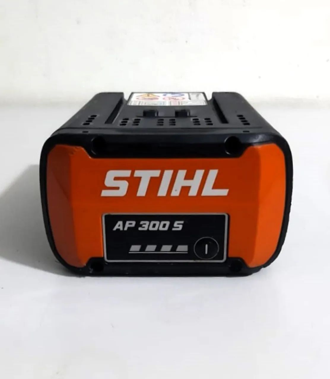 Bateria Ap 300 S Stihl perfeita 