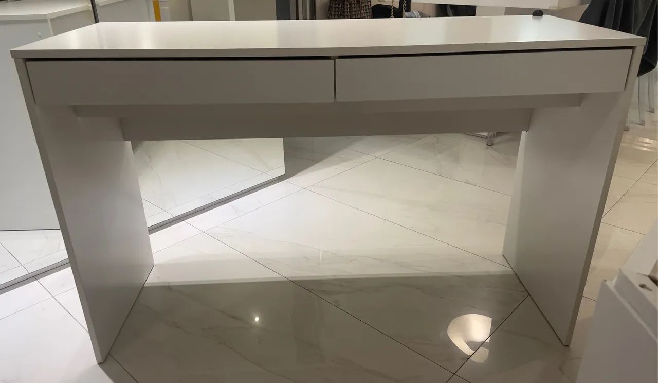 Escrivaninha Branca com 2 Gavetas