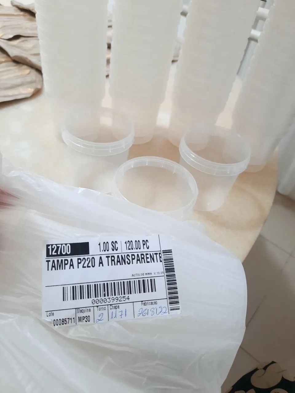 Potes plásticos com tampa 220ml - Foto 4