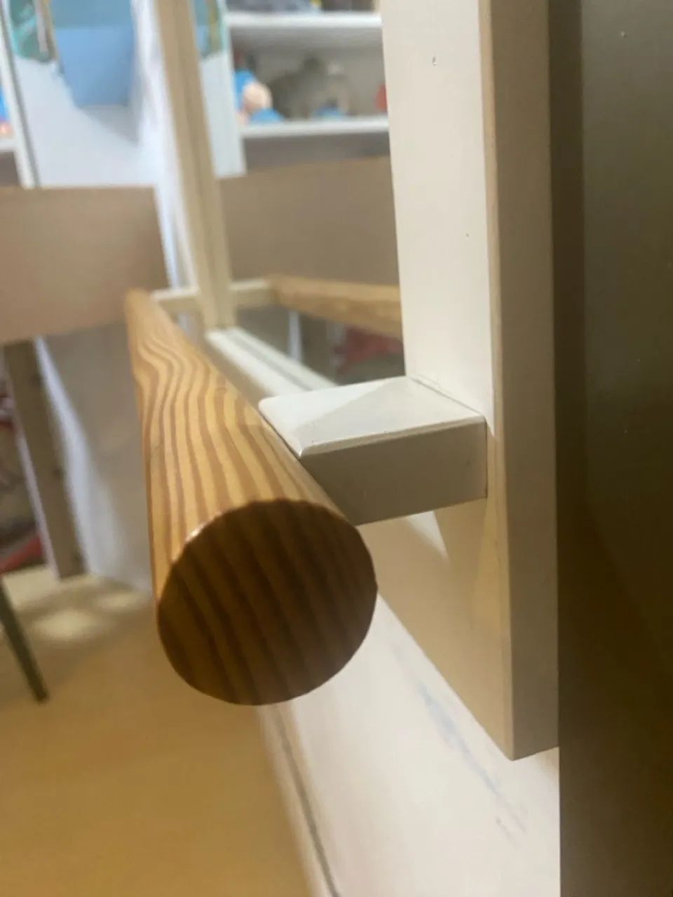 Espelho Montessoriano Casinha Madeira e espelho de verdade - Foto 6