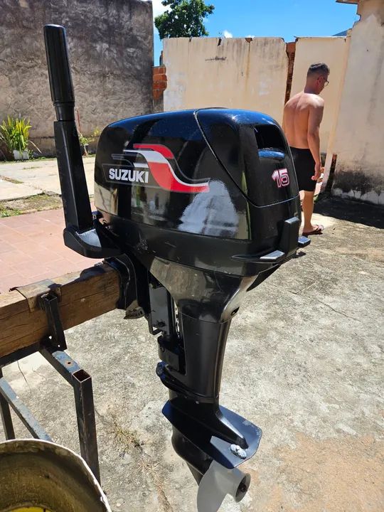 Motor de Popa Suzuki 15HP  - Foto 2