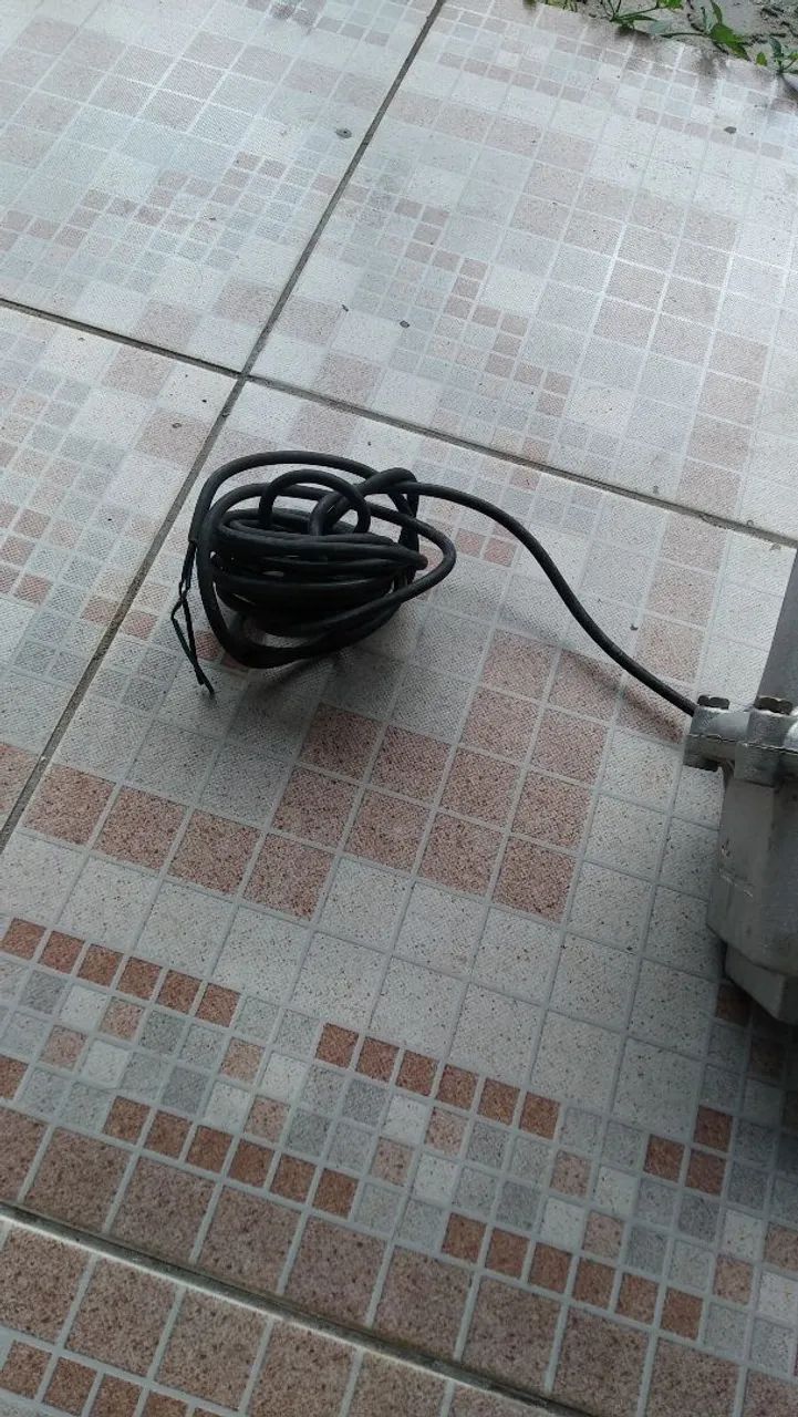 Bomba Submersa Maxi 2000 - Ideal para poços e cisternas - Foto 4