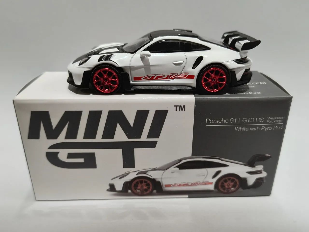 Miniatura Porsche 911 (992) GT3 RS Weissach Package Mini GT 1:64