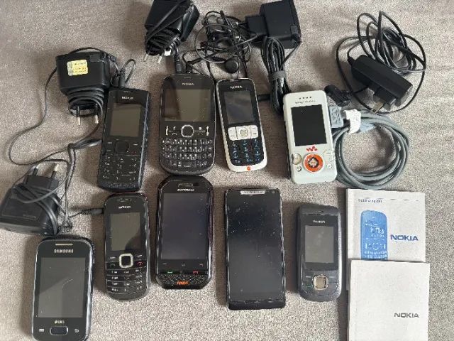 9 Celulares antigos para retirar peças e componentes - Foto 3