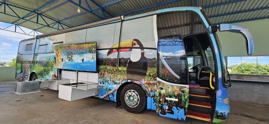 MOTORHOME (ÔNIBUS SCANIA 124) - ANO 2003 -  9 PESSOAS DEITADAS - Foto 4