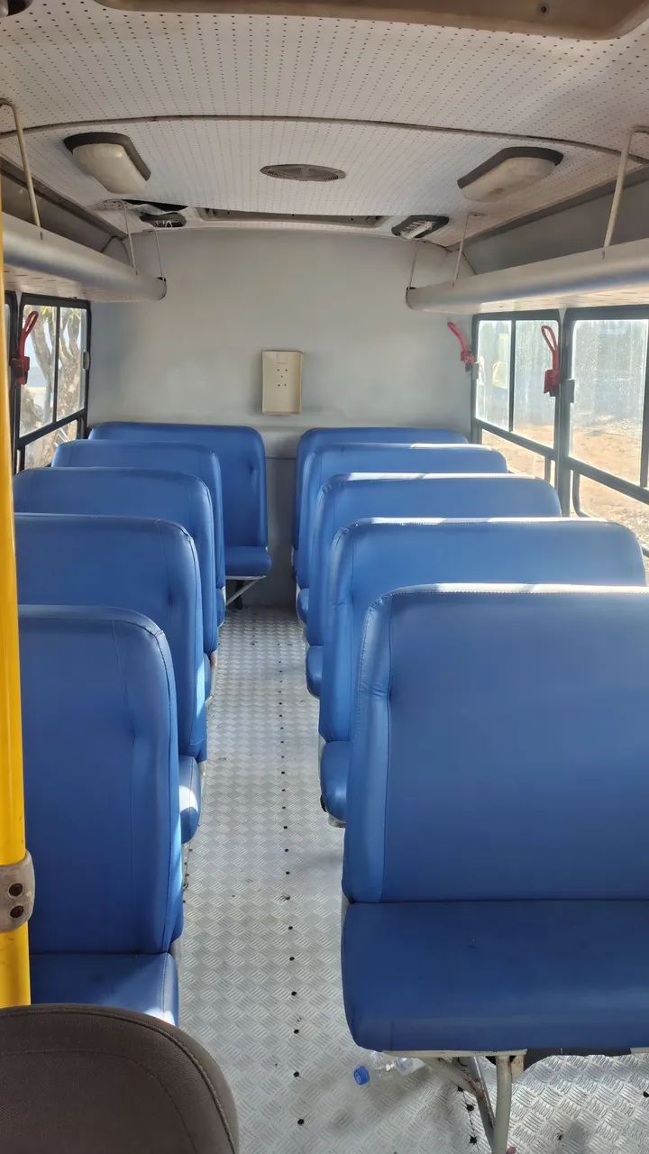 Vendo micro ônibus Iveco city class 2012/2013. - Foto 7