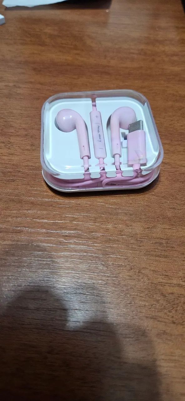 Fone de Ouvido com Conector USB-C - Foto 2