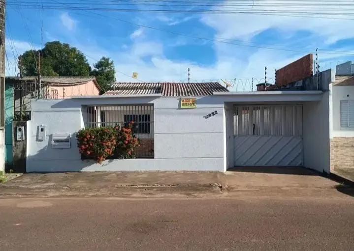 Vende- se essa casa